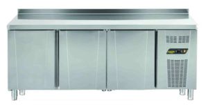 Ndustrio TPS-63 ثلاجة نوع عداد ، وجبة خفيفة ، 3 أبواب